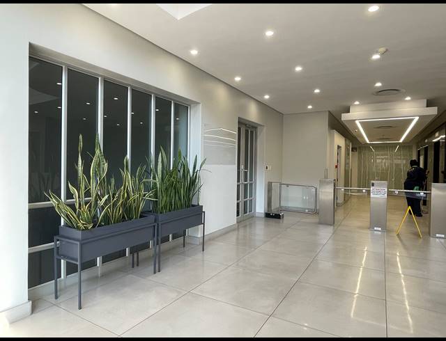325M² OFFICE TO LET IN SANDTON CENTRAL